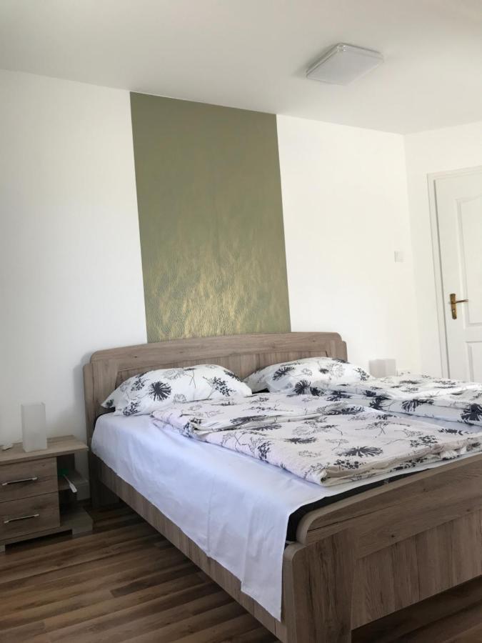 Venusz Ueduelocentrum Tiszacsege Екстер'єр фото